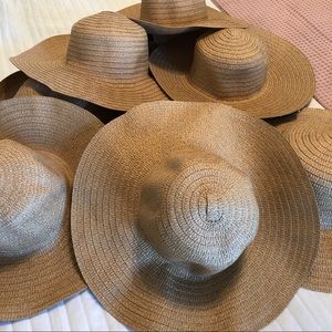 IMAN Global Chic floppy “straw” hats, lot of 8
